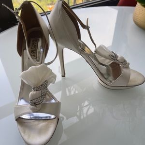 Badgley Mischka size 10
